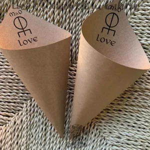 Conos Invertidos en Papel Kraft