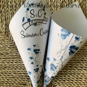 Conos Cine y Flores Azules