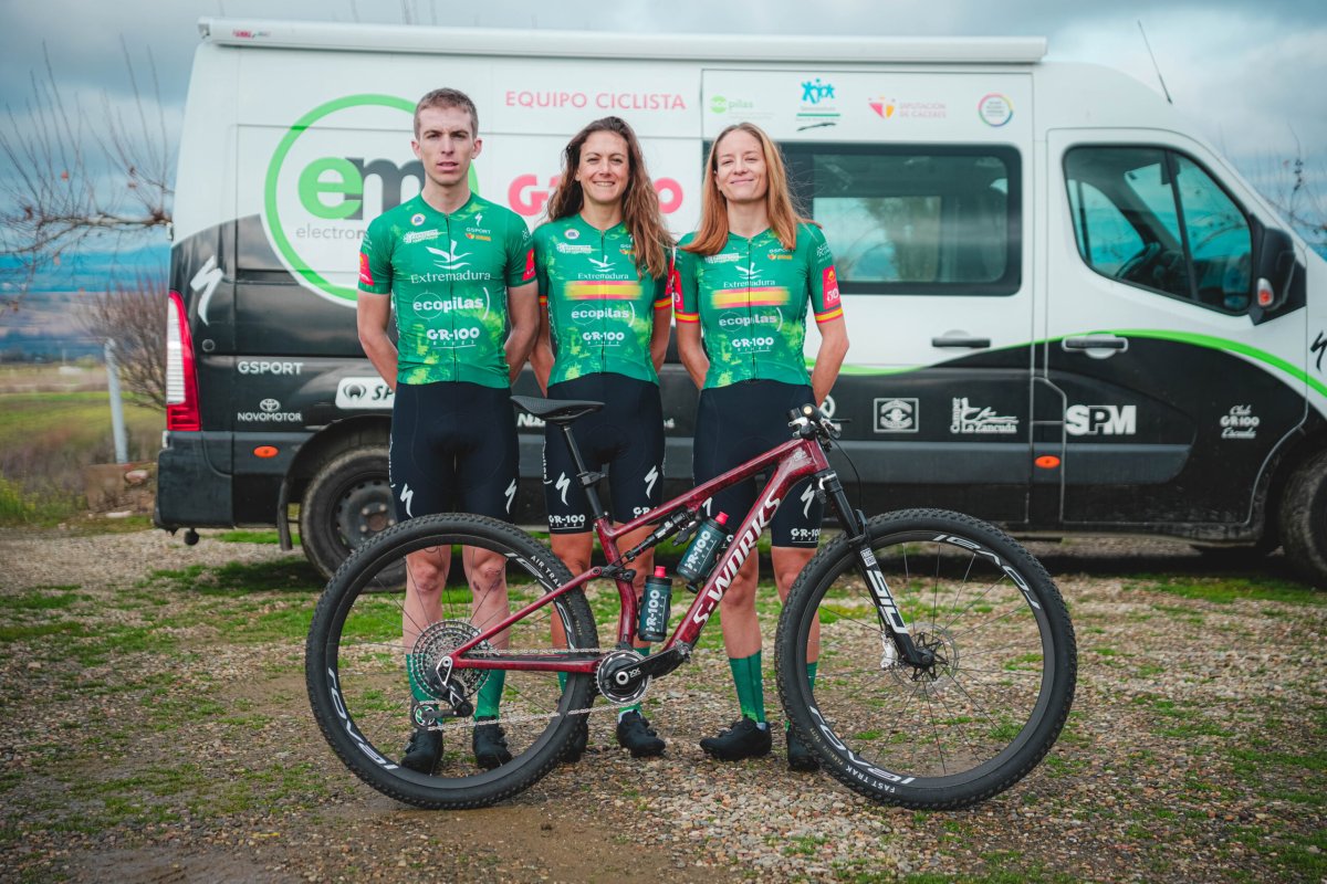 Conjunto Ecopilas GR-100 GSPORT Aero Corto 2026 - Imagen 4