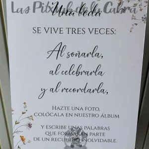 Cartel una boda se vive tres veces flores silvestres