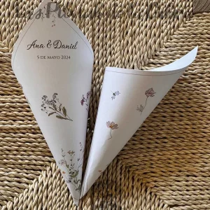 Conos flores silvestres