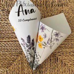 Conos flores para cumpleaños
