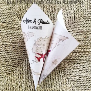 Conos para bodas viajeras
