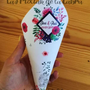 Conos para bodas con flores Dani&Piedi