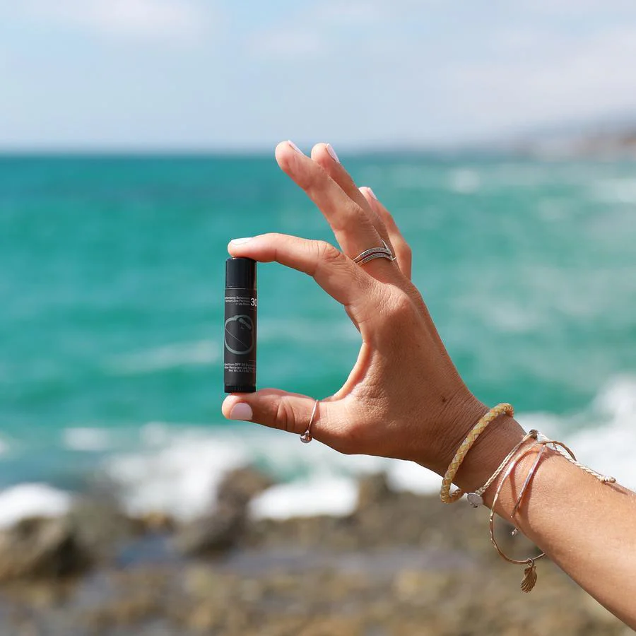 Signature SPF 30 Lip Balm - Imagen 4