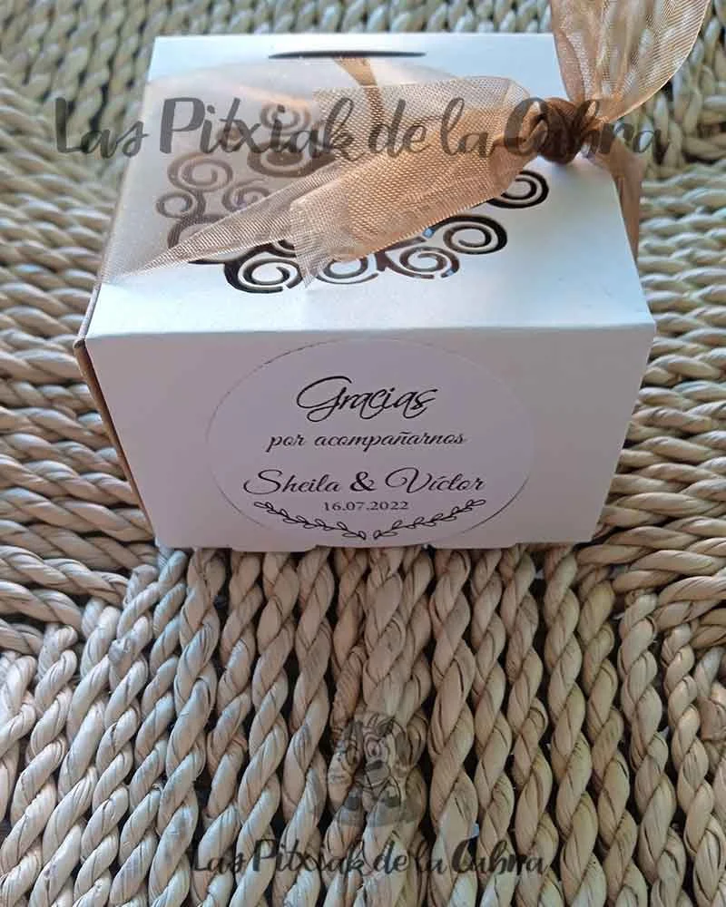 Caja Cuadrada Árbol con Bombones - Imagen 3