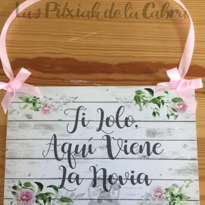 Aquí viene la novia flores rosas
