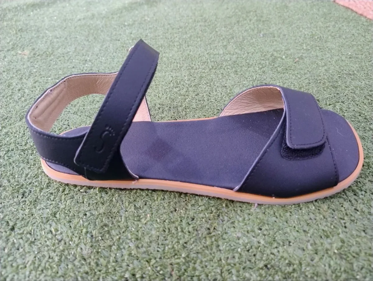 Sandalias barefoot respetuosas Flexi Nens 70144-LI negro
